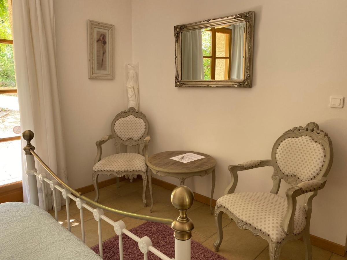 Les Jonquilles Bed and Breakfast Domme Eksteriør billede