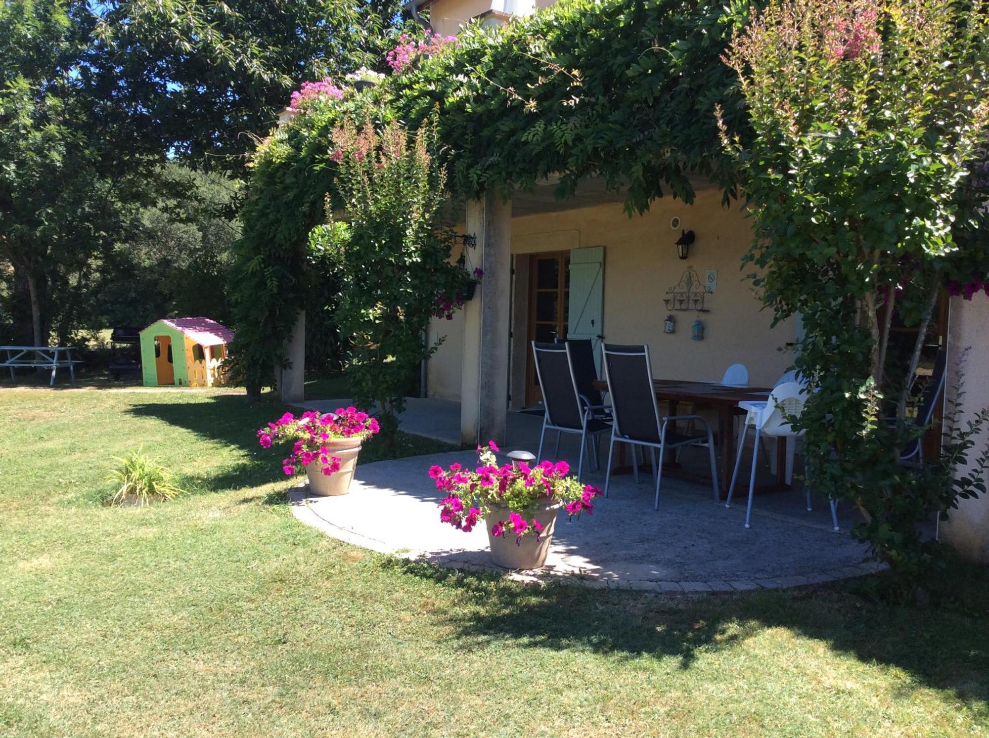Les Jonquilles Bed and Breakfast Domme Eksteriør billede